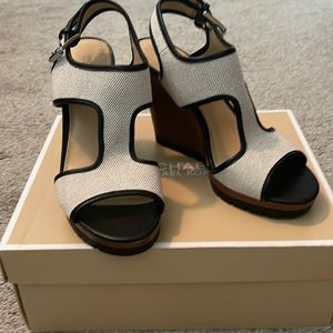 SOLD EUC Michael Kors Gillian Two-Tone Wedges